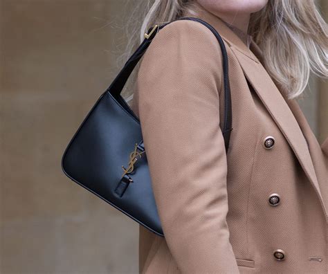 ysl 5 a 7 review|Saint Laurent Le 5 A 7 Bag Review – FORD LA FEMME.